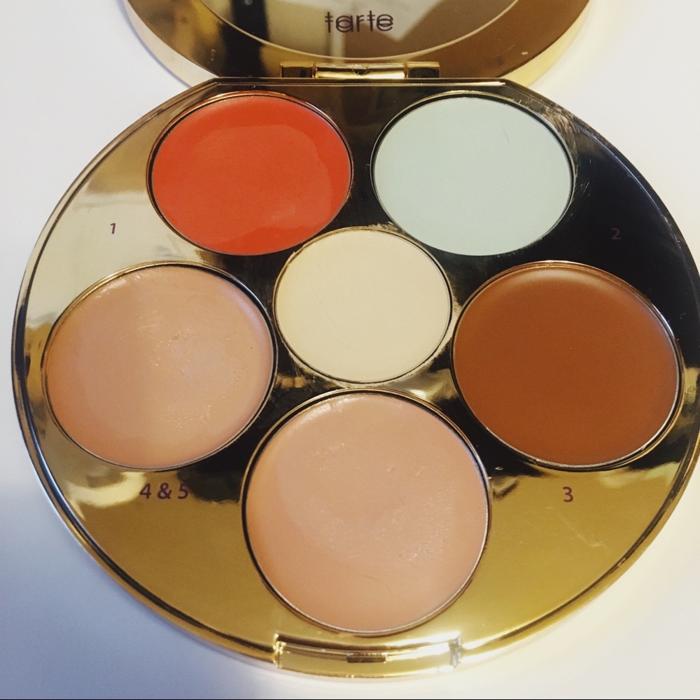 limited-edition wipeout color-correcting palette